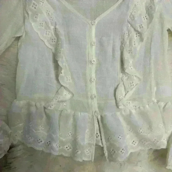 NWT Chelsea & Violet flutter sleeve Embroidery and ruffle trim sz small boho - Picture 4 of 8